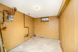 1404 Holmes Rd, Ypsilanti, MI 48198 - Photo 29