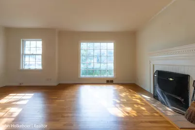 1126 Kenesaw Drive SE, East Grand Rapids, MI 49506 - Photo 11