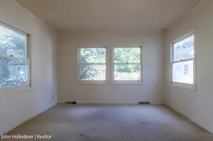 1126 Kenesaw Dr SE, East Grand Rapids, MI 49506 - Photo 17