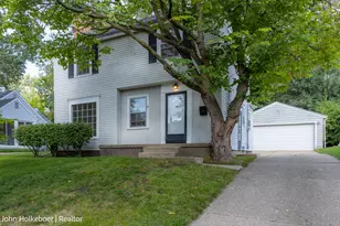 1126 Kenesaw Dr SE, East Grand Rapids, MI 49506 - Photo 3