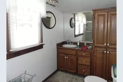 211 E Electric Court, Sturgis, MI 49091 - Photo 15
