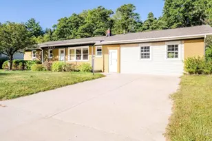 1082 Louis St, Benton Harbor, MI 49022 - Photo 1