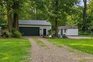 75304 Marie Dr, Lawton, MI 49065 - Photo 1