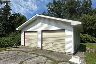 140 W Parkdale Ave, Manistee, MI 49660 - Photo 5