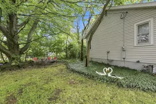 427 S Mayhew St, New Buffalo, MI 49117 - Photo 27