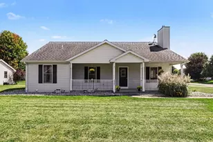 3987 Michelle Dr, Saint Joseph, MI 49085 - Photo 1