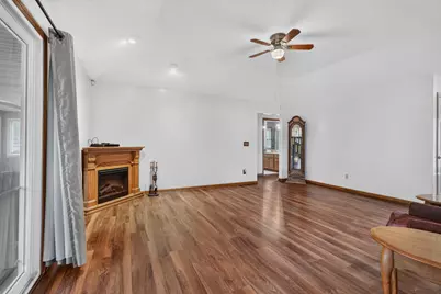 2101 Appleway Drive, Jackson, MI 49203 - Photo 9
