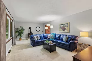 127 E Maple St, Fruitport, MI 49415 - Photo 9