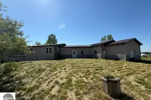 4550 S Darr Rd, Scottville, MI 49454 - Photo 5