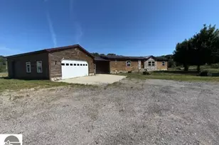 4550 S Darr Rd, Scottville, MI 49454 - Photo 3