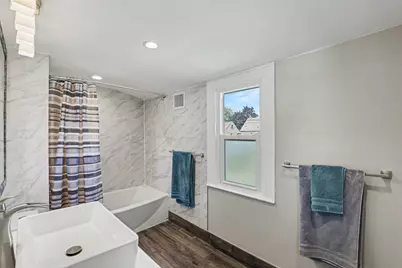 21915 Ridgeway Street, Saint Clair Shores, MI 48080 - Photo 11