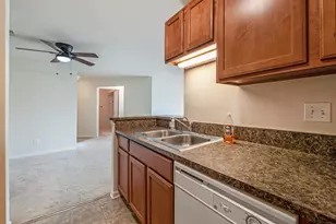 1112 Addington Ln, Ann Arbor, MI 48108 - Photo 7