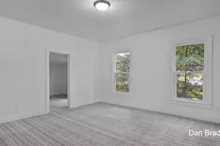 908 S Lafayette St, Greenville, MI 48838 - Photo 9