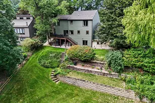 1244 Merry Brook Dr, Kalamazoo, MI 49048 - Photo 3
