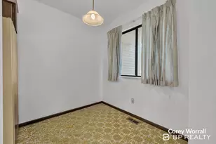 6380 Wainscot Dr SE, Grand Rapids, MI 49546 - Photo 5