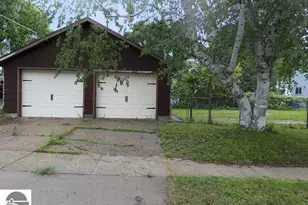 510 5th St, Ludington, MI 49431 - Photo 7