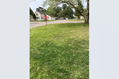 316 W Washington Street, Evart, MI 49631 - Photo 3