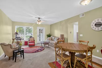 718 W Barrington Circle, Jackson, MI 49203 - Photo 7