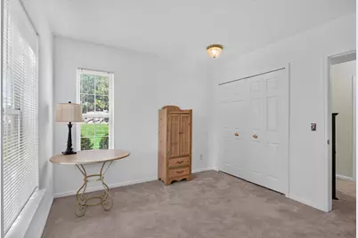 718 W Barrington Circle, Jackson, MI 49203 - Photo 9