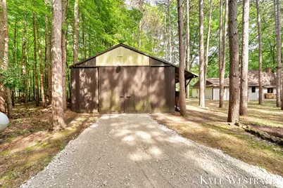 15594 Ritchie Avenue NE, Cedar Springs, MI 49319 - Photo 29