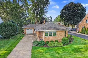 24 E 32nd St, Holland, MI 49423 - Photo 27