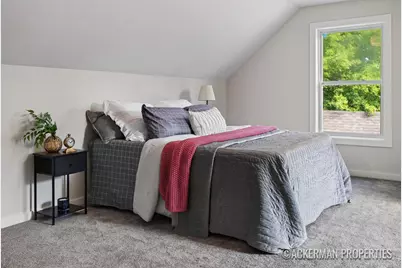 2129 Cleveland Avenue SW, Wyoming, MI 49509 - Photo 11