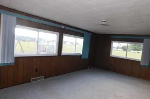 489 S Catalpa Ave, White Cloud, MI 49349 - Photo 9
