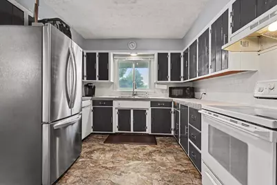 832 N Jefferson Street, Lowell, MI 49331 - Photo 9
