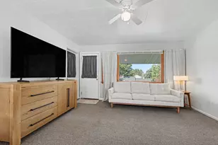 832 N Jefferson St, Lowell, MI 49331 - Photo 11