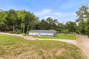 611 Niepoth St, Battle Creek, MI 49014 - Photo 1