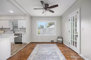920 Ellsmere St NE, Grand Rapids, MI 49505 - Photo 9
