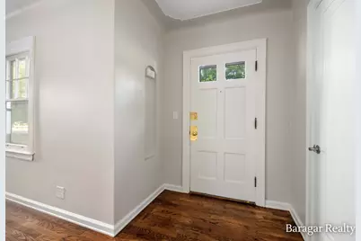 920 Ellsmere Street NE, Grand Rapids, MI 49505 - Photo 3