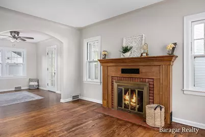 920 Ellsmere Street NE, Grand Rapids, MI 49505 - Photo 7