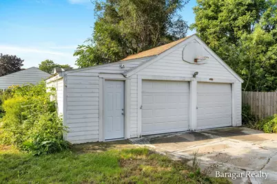 920 Ellsmere Street NE, Grand Rapids, MI 49505 - Photo 27