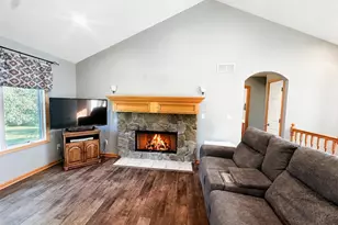 5752 Windsong Dr, Delton, MI 49046 - Photo 7