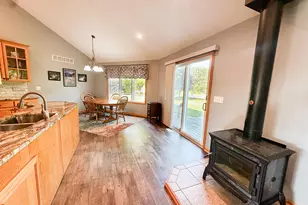 5752 Windsong Dr, Delton, MI 49046 - Photo 9