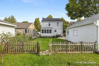 846 Lake Michigan Drive NW, Grand Rapids, MI 49504 - Photo 29