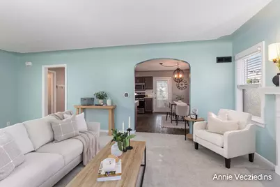 846 Lake Michigan Drive NW, Grand Rapids, MI 49504 - Photo 9