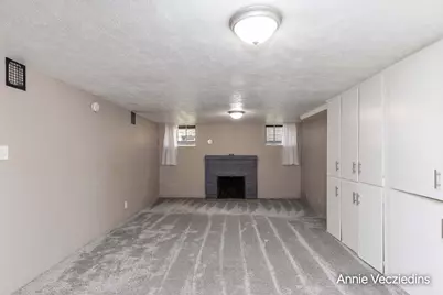 846 Lake Michigan Drive NW, Grand Rapids, MI 49504 - Photo 23