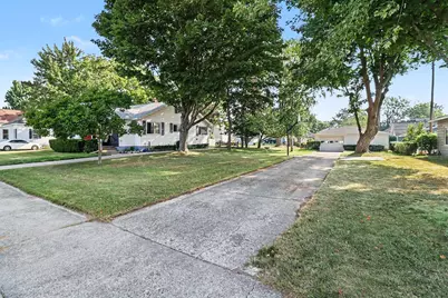 408 N Lewis Street, Ludington, MI 49431 - Photo 25