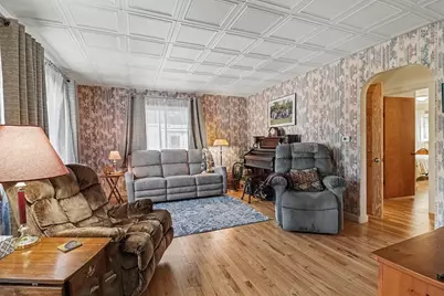 408 N Lewis Street, Ludington, MI 49431 - Photo 3
