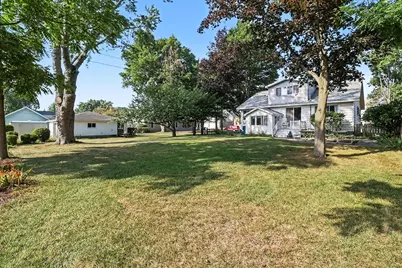408 N Lewis Street, Ludington, MI 49431 - Photo 23