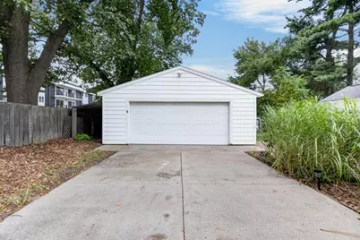 742 Pleasant Avenue, Kalamazoo, MI 49008 - Photo 21