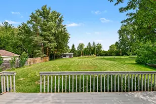 2146 Engleside Dr SE, Grand Rapids, MI 49546 - Photo 29