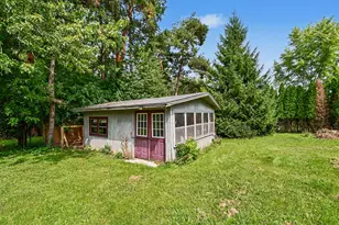 2146 Engleside Dr SE, Grand Rapids, MI 49546 - Photo 35