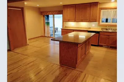 12415 Clinton River Road, Sterling Heights, MI 48313 - Photo 5