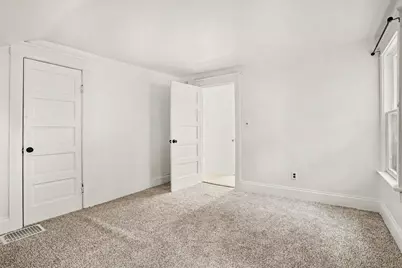 261 E Emmett Street, Battle Creek, MI 49017 - Photo 17