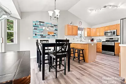 1031 Legacy NE, Comstock Park, MI 49321 - Photo 11