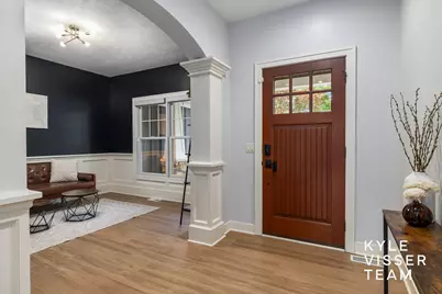 1622 Amberley Court SE, East Grand Rapids, MI 49506 - Photo 5