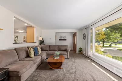 819 E Plainfield Court, Zeeland, MI 49464 - Photo 7